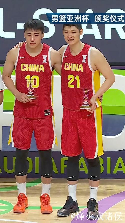 胡金秋王俊杰入选男篮亚洲杯最佳阵容 加洛韦MVP 胡金秋王俊杰入选男篮亚洲杯最佳阵容 加洛韦MVP